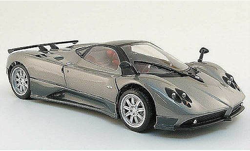 Pagani Zonda F 1/24 Motormax grigio/nero/carbon modellini auto