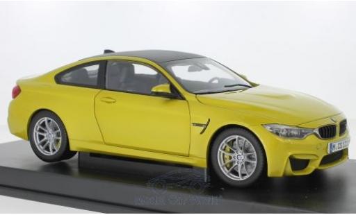 Bmw M4 1/18 Paragon (F83) Coupe metallico giallo modellino in miniatura