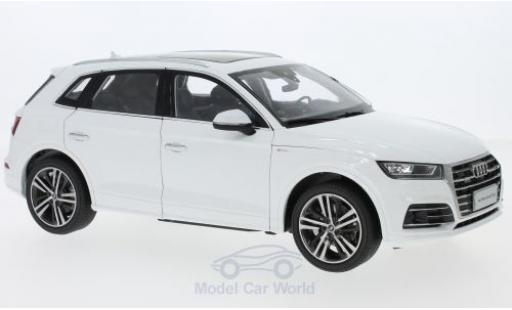 Audi Q5 1/18 Paudi L bianco 2018 modellino in miniatura
