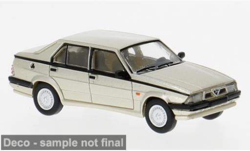 Alfa Romeo 75 1/87 PCX87 beige 1988 1:87 modellino in miniatura