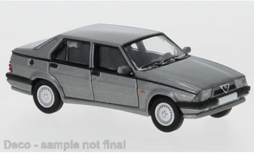 Alfa Romeo 75 1/87 PCX87 metallico grigio 1988 exclusive avec Model Car World modellino in miniatura