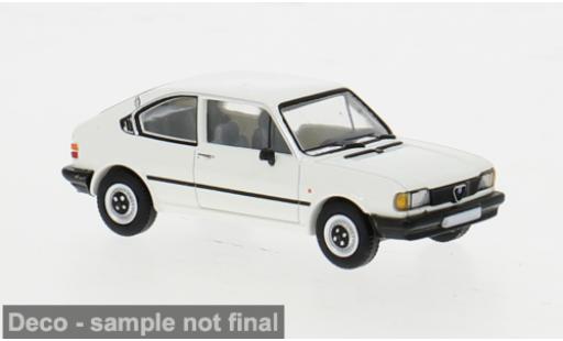 Alfa Romeo Alfasud 1/87 PCX87 weiss 1980 1:87 modellino in miniatura