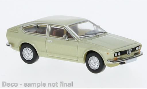 Alfa Romeo Alfetta 1/87 PCX87 GT metallise la chaux 1974 modellino in miniatura