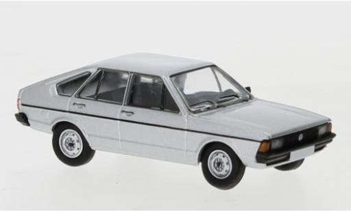 Volkswagen Passat 1/87 PCX87 B1 grigio 1977 modellino in miniatura