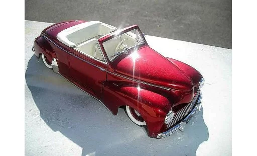 Peugeot 203 cabriolet 1/18 Solido 1954 old shcool modellini auto