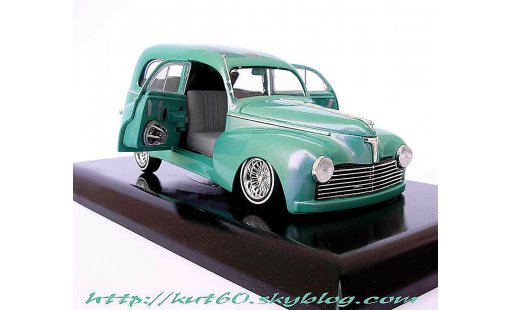 Peugeot 203 Fourgonette 1/18 Solido short delivery lowride modellini auto