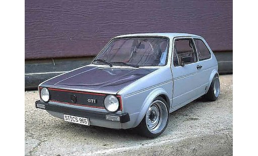Volkswagen Golf GTI 1/18 Solido jantes toles bords larges capot poli modellini auto