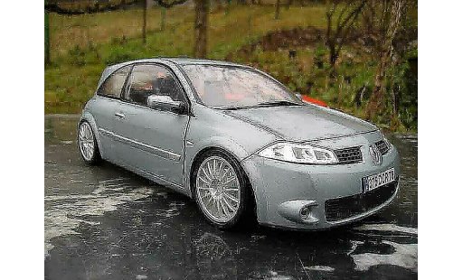 Renault Megane Sport 1/18 Burago rs grigio modellini auto