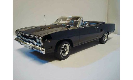 Plymouth GTX Road Runner 1/18 GMP roadrunner 440+6 nero 1970 limitata edition of 1250 modellini auto