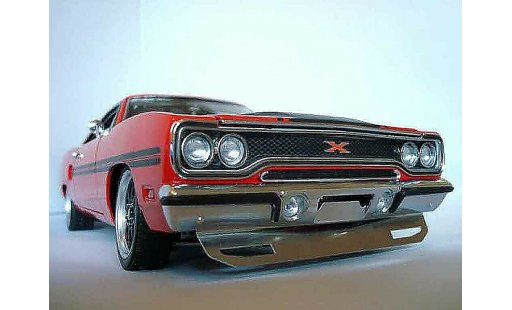 Plymouth GTX Base 1/18 GMP 426 hemi gtx in rallye red modellini auto