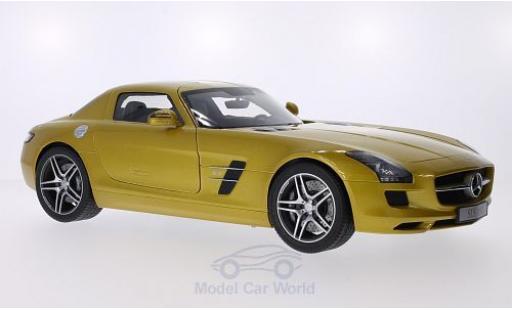 Mercedes SLS 1/12 Premium ClassiXXs AMG Coupe gold modellino in miniatura