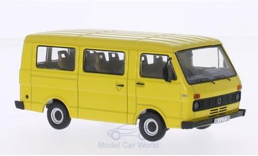 Volkswagen LT28 1/43 Premium ClassiXXs giallo modellino in miniatura