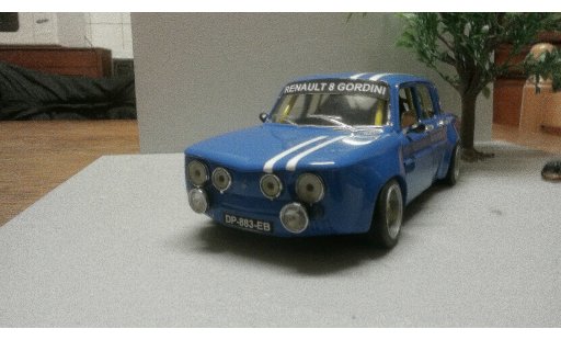 Renault 8 Gordini 1/18 Burago blu kit large groupe A modellini auto