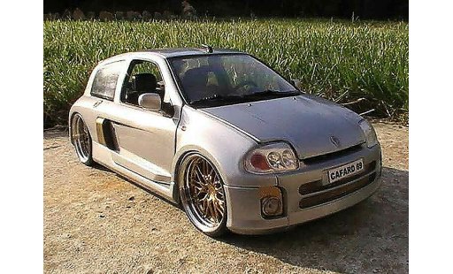 Renault Clio V6 1/18 Universal Hobbies williams modellini auto