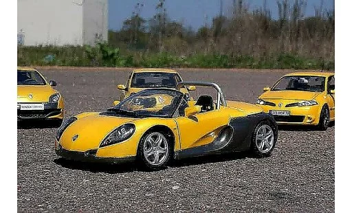 Renault Spider Base 1/18 Anson giallo sirius modellini auto