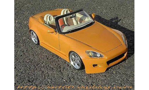 Honda S2000 Base 1/18 Maisto orange tuning modellini auto
