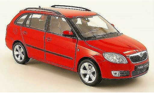 Skoda Fabia Combi 1/24 Welly rosso modellini auto