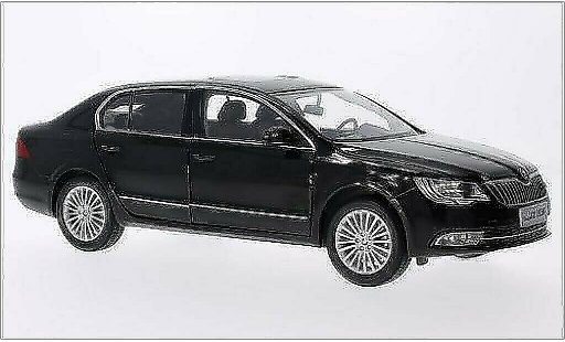 Skoda Superb Base 1/18 Paudi nero 2013 modellini auto