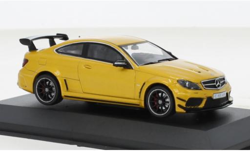 Mercedes Classe C 1/43 Solido AMG C63 Black Series metallise giallo 2012 modellino in miniatura