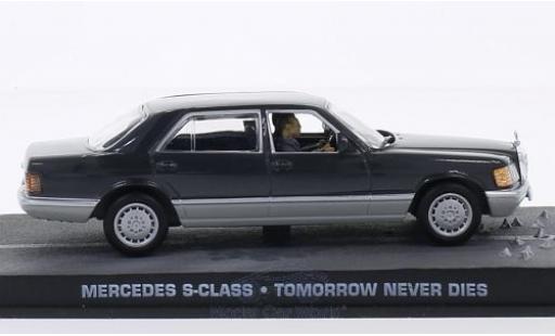 Mercedes Classe S 1/43 SpecialC (W126) grigio/grigio James Bond 007 Der Morgen stirbt nie ohne Vitrine modellino in miniatura
