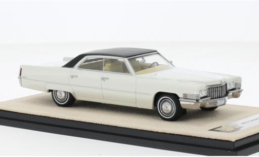 Cadillac Sedan 1/43 Stamp Models DeVille bianco/nero 1970 modellino in miniatura