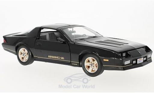 Chevrolet Camaro 1/18 Sun Star IROC-Z nero 1985 modellino in miniatura