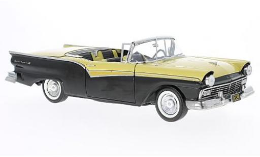 Ford Fairlane 1/18 Sun Star 500 Skyliner nero/giallo 1957 modellino in miniatura