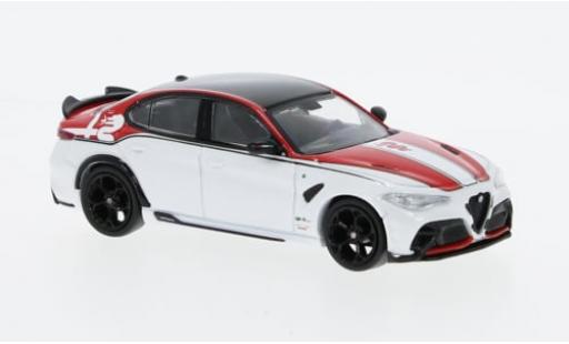 Alfa Romeo Giulia 1/64 Tarmac Works GTA rot/metallise weiss 1:64 modellino in miniatura