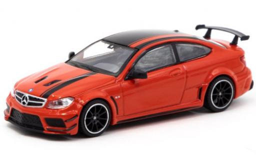 Mercedes Classe C 1/64 Tarmac Works C 63 AMG Coupe Black Series (C205) rosso/nero modellino in miniatura