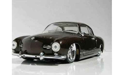 Volkswagen Karmann Base 1/18 Solido dub modellini auto