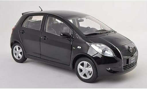 Toyota Yaris Base 1/18 Paudi nero 2008 modellini auto