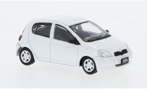 Toyota Yaris 1/64 BM Creations weiss 1:64 modellino in miniatura