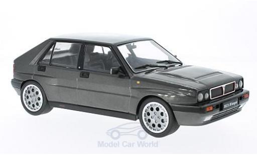 Lancia Delta 1/18 Triple 9 Collection HF Integrale 16V metallico grigio 1990 ohne Vitrine modellino in miniatura