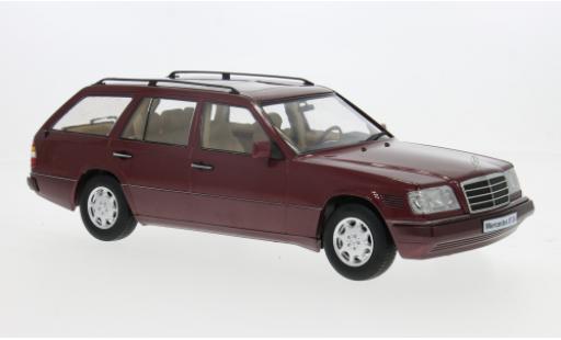 Mercedes Classe E 1/18 Triple 9 Collection T-Modell (S124) rot 1995 1:18 modellino in miniatura