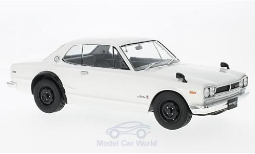 Nissan Skyline 1/18 Triple 9 Collection GT-R KPGC10 bianco RHD modellino in miniatura