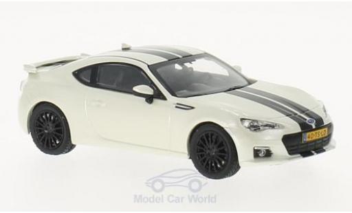 Subaru BRZ 1/43 Triple 9 Collection metallico bianco/nero 2014 modellino in miniatura