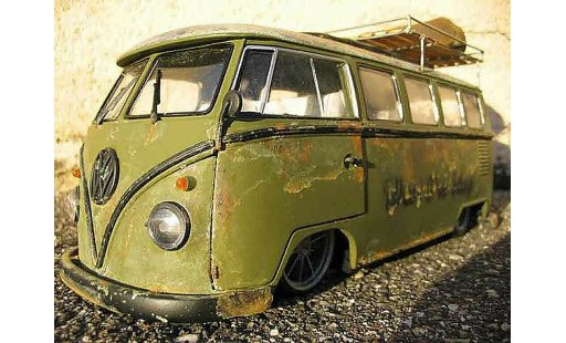 Volkswagen Combi Base 1/18 Welly 1962 rusty split modellini auto