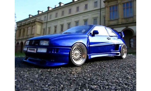 Volkswagen Corrado VR6 1/18 Revell kit carrosserie rieger jantes bbs pneux flans tendus modellini auto
