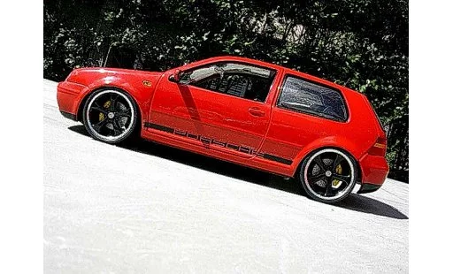 Volkswagen Golf GTI 1/18 Revell 4 turbo swap moteur audi tt modellini auto