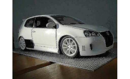 Volkswagen Golf GTI 1/18 Norev bianco hofele spirit modellini auto