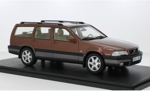 Volvo V70 1/18 Cult Scale Models XC Cross Country kupfer 1996 1:18 modellino in miniatura
