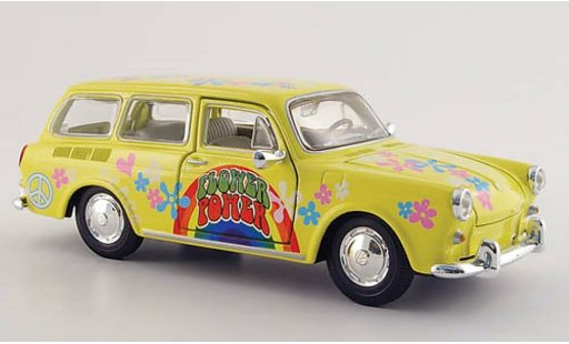 Volkswagen 1600 Variant 1/24 Maisto giallo con Dekor modellini auto