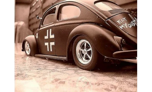 Volkswagen Kafer Base 1/18 Solido cox stuka bug modellini auto