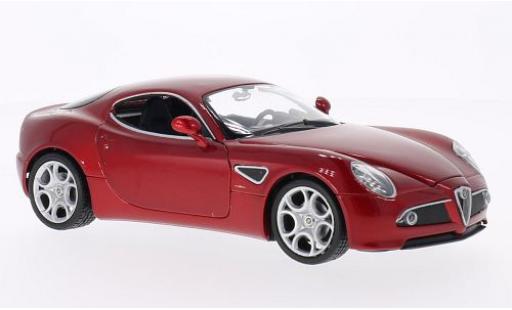 Alfa Romeo 8C 1/24 Welly Competizione metallico rosso modellino in miniatura
