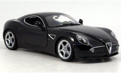 Alfa Romeo 8C 1/18 Welly Competizione schwarz 1:18 modellino in miniatura