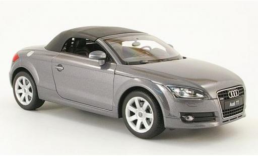 Audi TT 1/18 Welly Roadster met.-grau geschlossen 1:18 modellino in miniatura