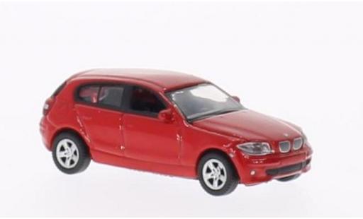 Bmw 120 1/87 Welly i rosso modellino in miniatura