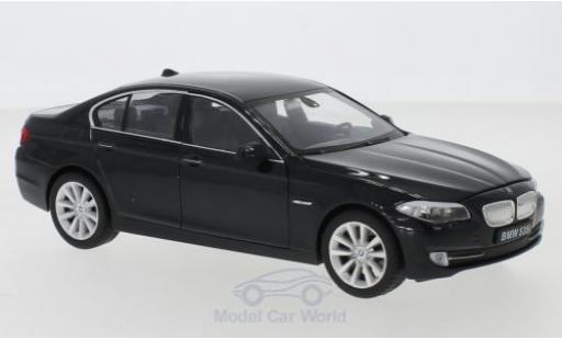 Bmw 535 1/24 Welly i (F10) metallico nero modellino in miniatura