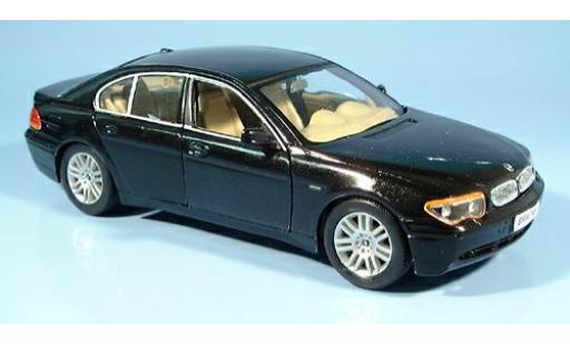 Bmw 745 1/24 Welly i schwarz 2002 1:24 modellino in miniatura