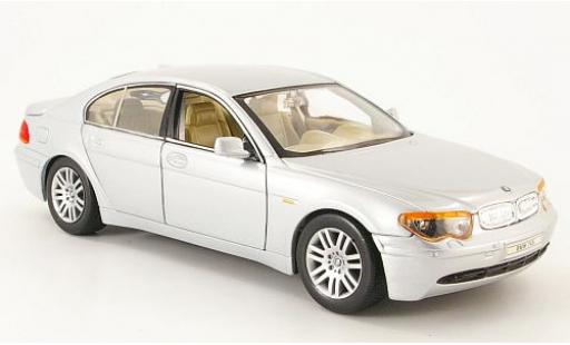 Bmw 745 1/24 Welly i silber 2002 1:24 modellino in miniatura